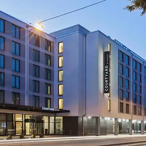 Отель Courtyard By Marriott East, Мюнхен